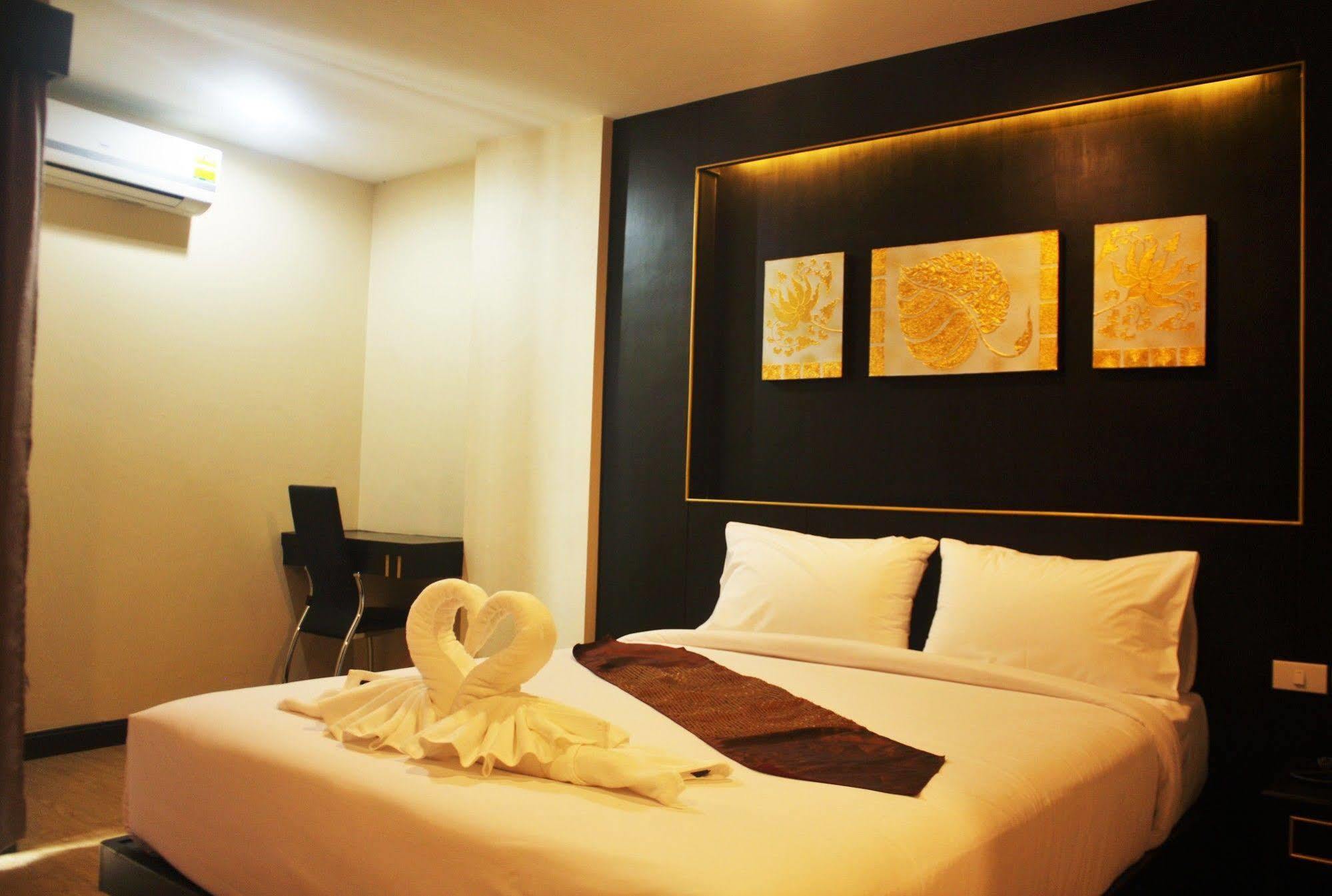 Metro Hotel & Spa Thung Song Exterior photo