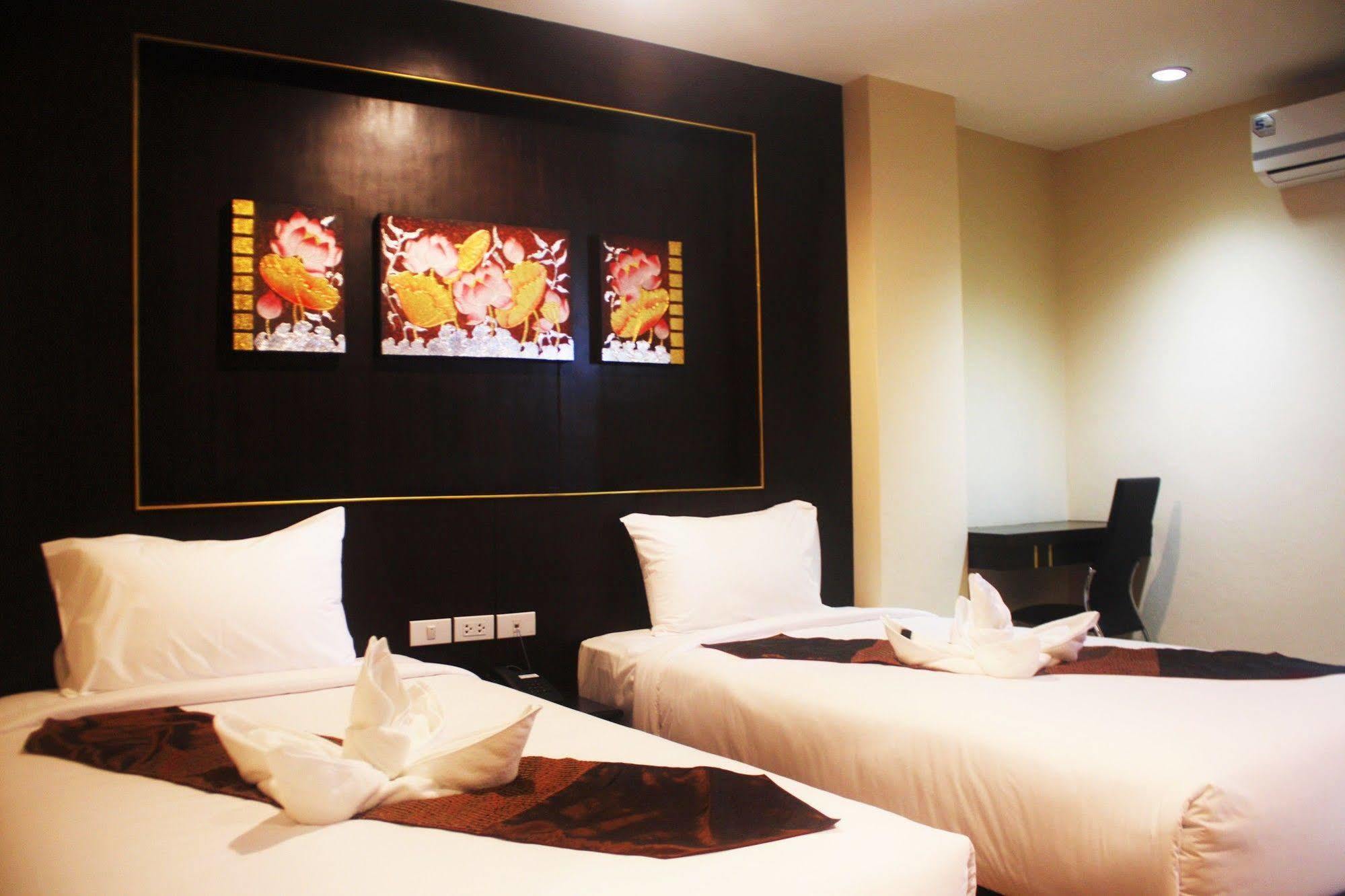 Metro Hotel & Spa Thung Song Exterior photo