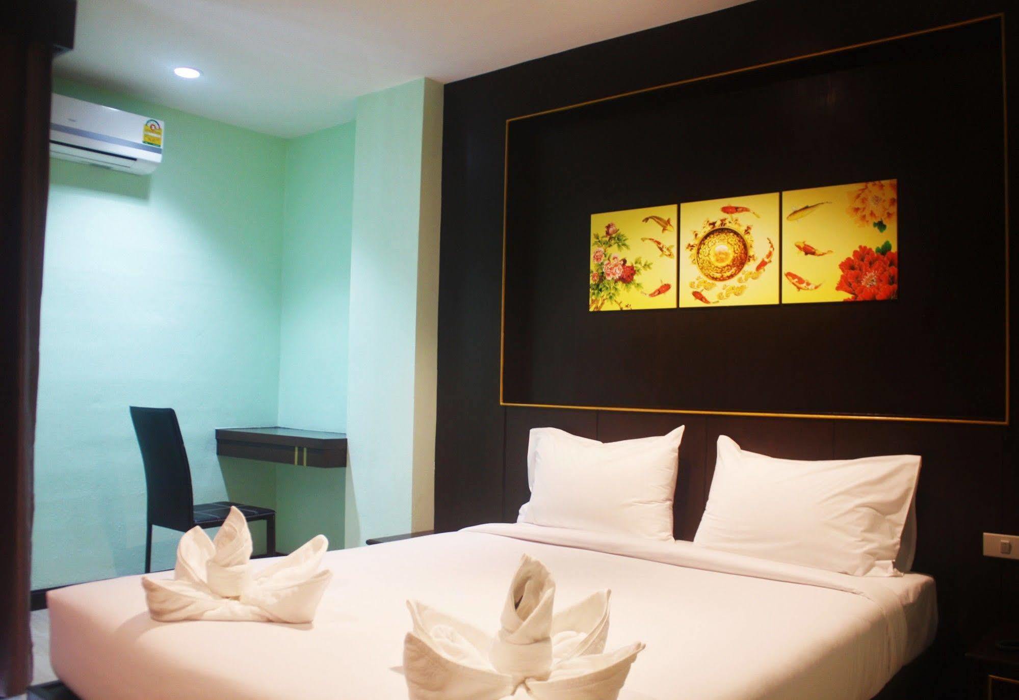Metro Hotel & Spa Thung Song Exterior photo