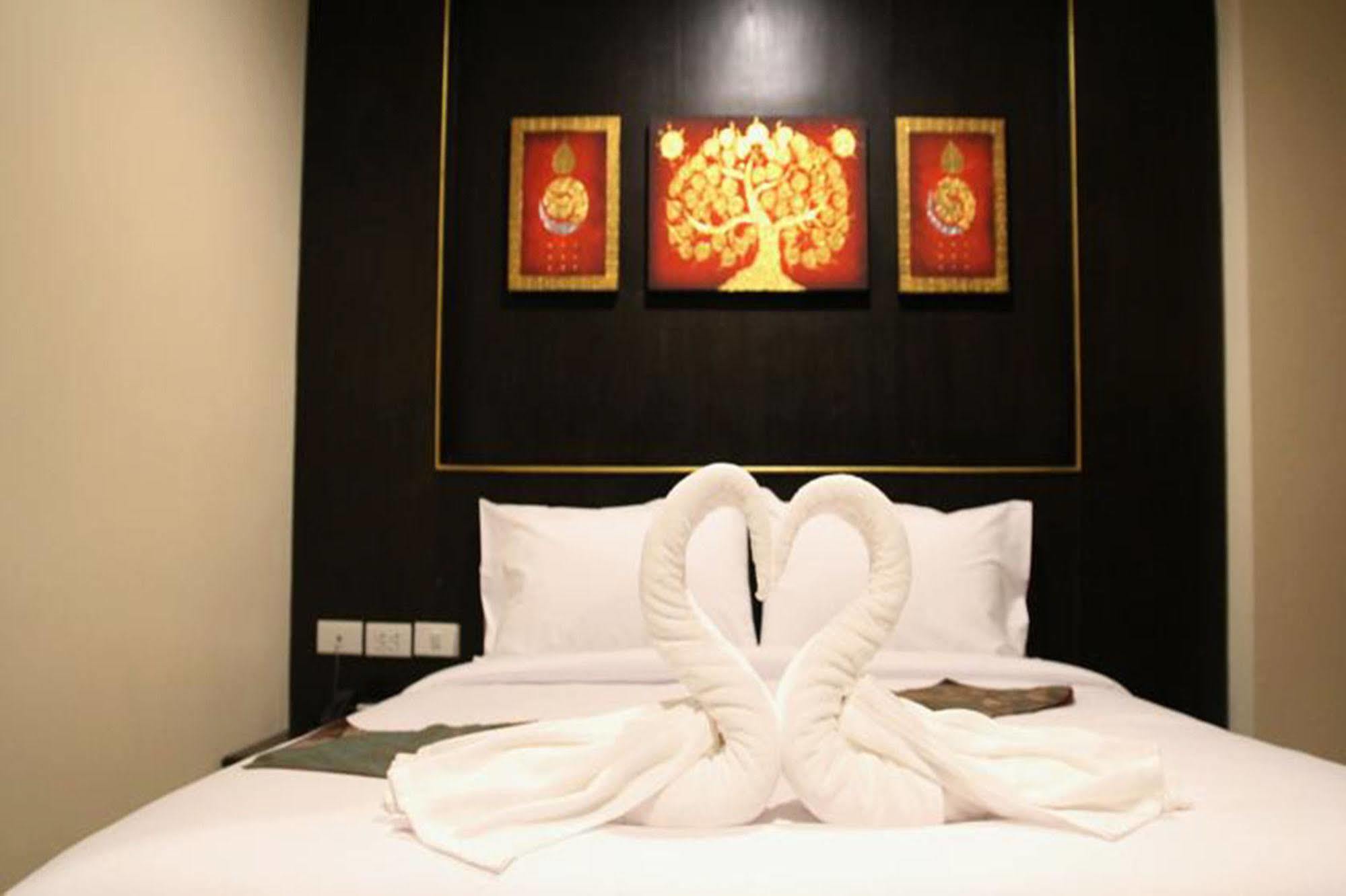 Metro Hotel & Spa Thung Song Exterior photo